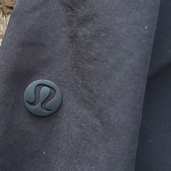 Lululemon Spring Break Away Short 3" – Black – Size 6 - Picture 5 of 11